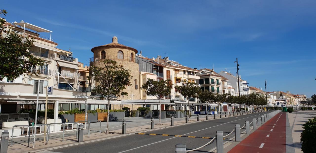 Apartment Near The Sea Cambrils Exterior foto
